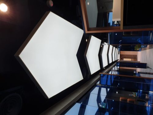 MAXIS ARROW LIGHTBOX